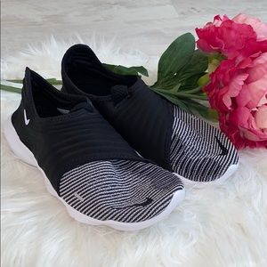 Nike women’s flyknit size 8